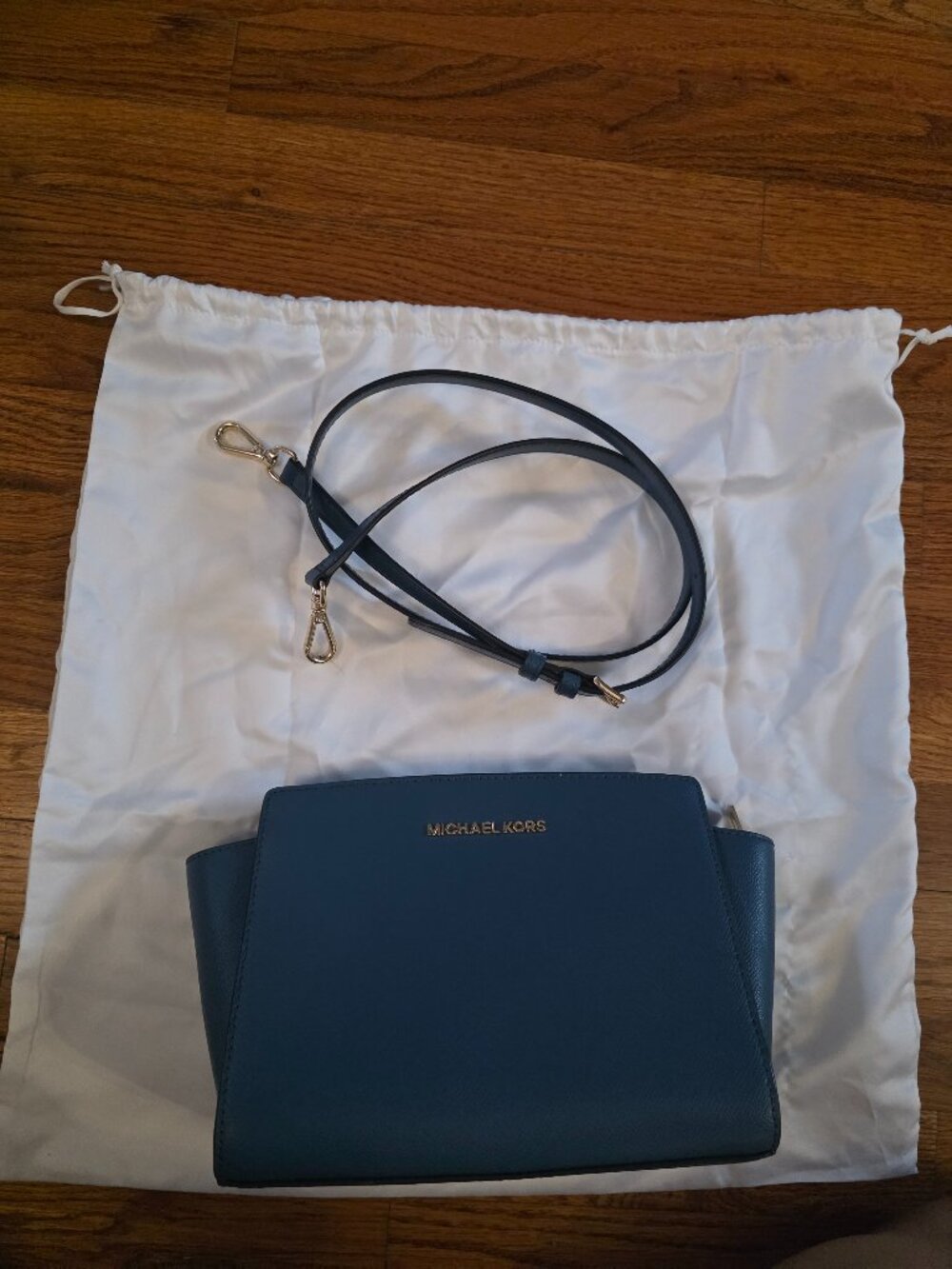Michael Kors Selma Crossbody